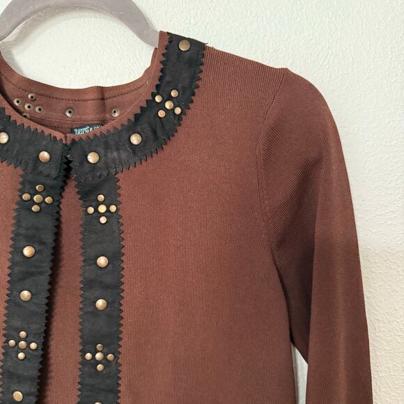Yarns & Stitches Women's Brown Knit Studded Sweater Cardigan Size Small - Picture 5 of 13